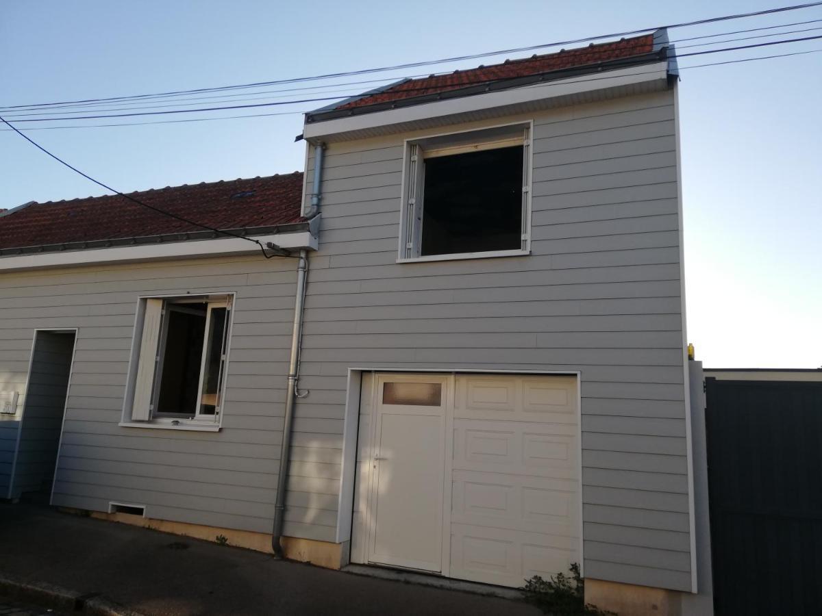 P'Tite Maison Atypique Avec Terrasse Nantes Exterior foto